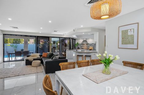 Property photo of 18 Tristania Rise Duncraig WA 6023