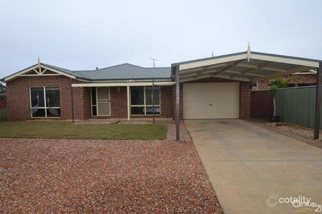 14 Woodlands Cct, Echuca, VIC 3564