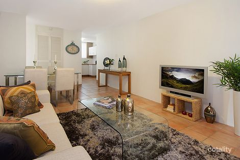 Property photo of 2/33 Kent Street Hamilton QLD 4007