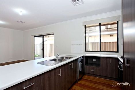 Property photo of 36 Penneys Hill Road Hackham SA 5163