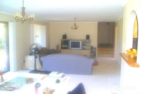 Property photo of 28 Devlaw Drive Doncaster East VIC 3109