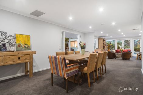 Property photo of 16 Menzies Close Frankston South VIC 3199
