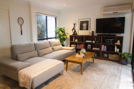 Property photo of 5/32 Earl Street Greenslopes QLD 4120