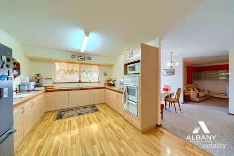 Property photo of 4 Walker Rise Spencer Park WA 6330
