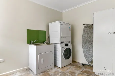 Property photo of 3 Nimala Street Rosny TAS 7018