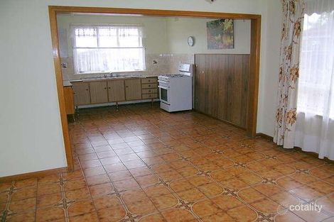 Property photo of 33 Charmaine Avenue Avondale Heights VIC 3034