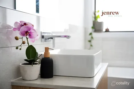 Property photo of 35 Janet Drive Park Grove TAS 7320