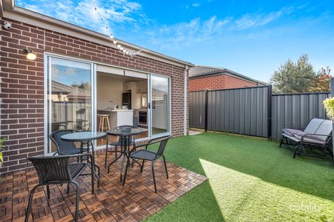Property photo of 21 Gardner Terrace Craigieburn VIC 3064