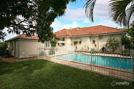 Property photo of 19 Doughty Avenue Holland Park West QLD 4121