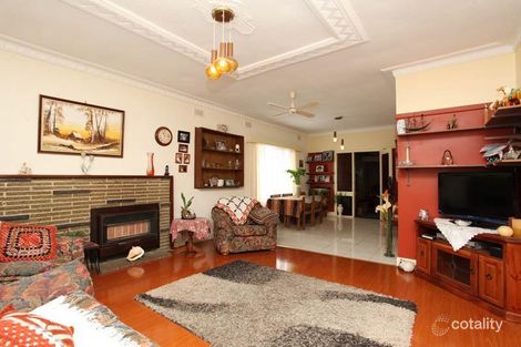 Property photo of 24 Compton Parade Sunshine North VIC 3020