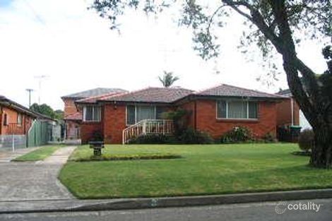 39 Jacaranda Dr, Georges Hall, NSW 2198