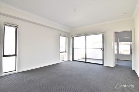 Property photo of 36 Queen Circuit Sunshine VIC 3020