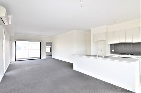 Property photo of 36 Queen Circuit Sunshine VIC 3020
