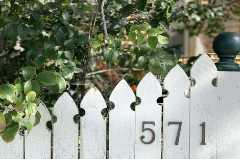 Property photo of 1/571 Lower Bowen Terrace New Farm QLD 4005