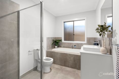 Property photo of 56 Eagle Road Armstrong Creek VIC 3217