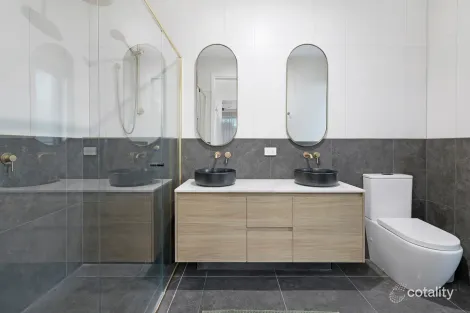 Property photo of 54 Kiers Road Miami QLD 4220