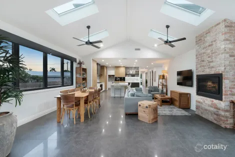 Property photo of 54 Kiers Road Miami QLD 4220