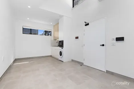 Property photo of 16 Billabong Street Pendle Hill NSW 2145