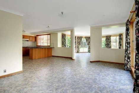 Property photo of 10 John Buckland Avenue Woonona NSW 2517