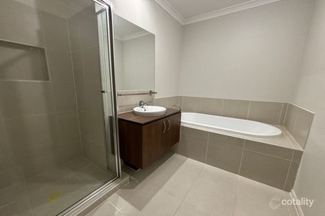 Property photo of 1 Loxwood Court Deer Park VIC 3023