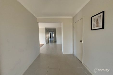 Property photo of 1 Loxwood Court Deer Park VIC 3023