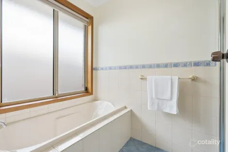 Property photo of 6 Spaxton Crescent Craigmore SA 5114