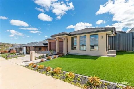 Property photo of 31 Crackajack Way Moncrieff ACT 2914