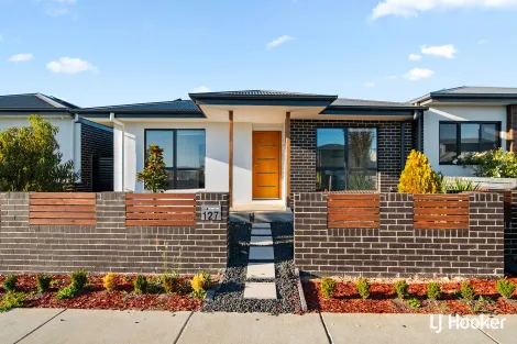 Property photo of 127 Lionel Rose Street Strathnairn ACT 2615