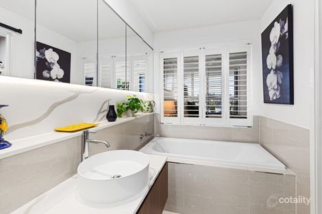 Property photo of 103/37 Sickle Avenue Hope Island QLD 4212