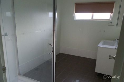 Property photo of 13 Roberts Street Emerald QLD 4720