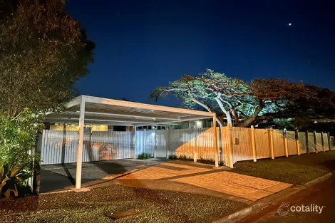 36 Heeb St, Bundall, QLD 4217