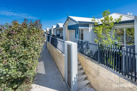 Property photo of 5 Lux Lane Eglinton WA 6034