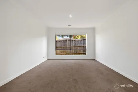 Property photo of 16 Sunningdale Road Doreen VIC 3754