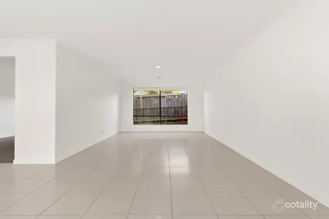 Property photo of 16 Sunningdale Road Doreen VIC 3754