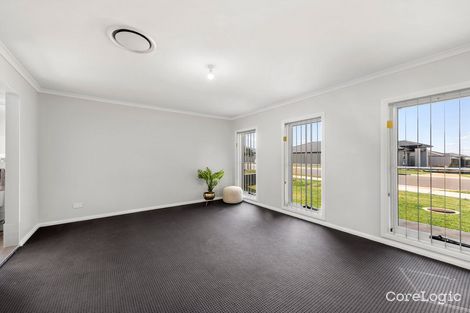 Property photo of 66 Sandpiper Circuit Aberglasslyn NSW 2320