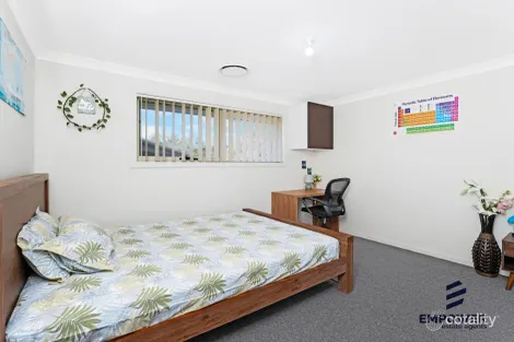 Property photo of 5 Crowley Boulevard Claymore NSW 2559