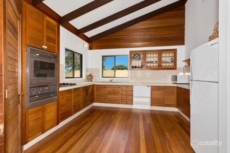 Property photo of 11 Yvonne Crescent Bilambil Heights NSW 2486