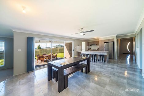 Property photo of 5 Banool Circuit Bomaderry NSW 2541