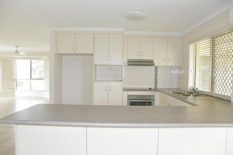 Property photo of 16 Lakeview Drive Beaconsfield QLD 4740