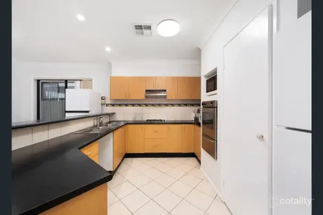 Property photo of 19 Idriess Place Edensor Park NSW 2176