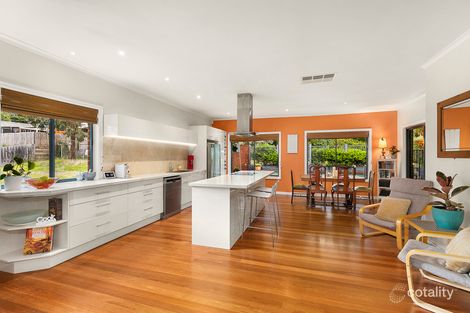 Property photo of 34 Reynolds Road Wattle Glen VIC 3096