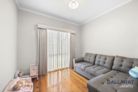 Property photo of 11 Kenmare Crescent Invermay Park VIC 3350