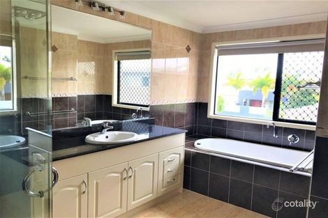 Property photo of 5 Coopers Close Sinnamon Park QLD 4073
