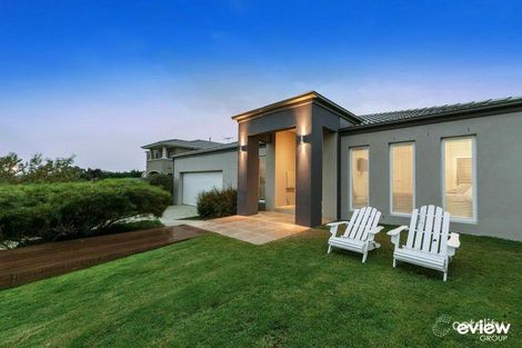Property photo of 15 Golden Way Skye VIC 3977