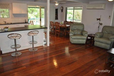 Property photo of 16 Lachlan Avenue Molendinar QLD 4214