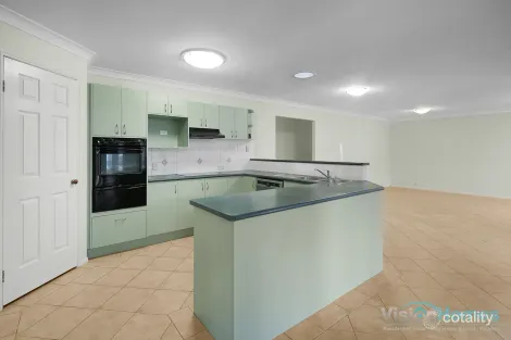 Property photo of 1 Alpena Close Carindale QLD 4152