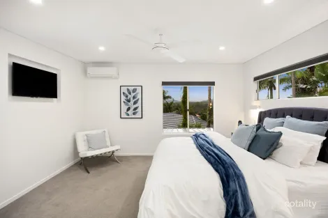 Property photo of 14 Martens Place Brookfield QLD 4069