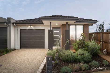 4 PETUNIA AVE, TARNEIT, VIC 3029