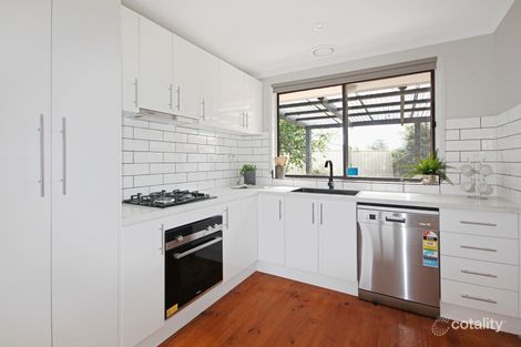 Property photo of 18 Somerset Close Werribee VIC 3030