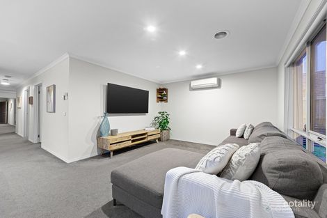 Property photo of 54 Linden Tree Way Cranbourne North VIC 3977